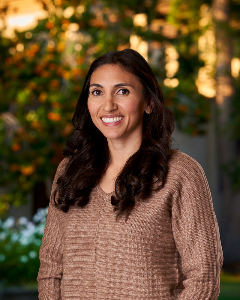 Dr Rox Saldaña